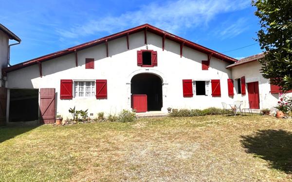 Maison à vendre    5 pièces •  Habas