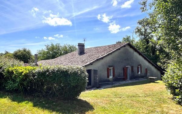 Maison à vendre    5 pièces •  Habas