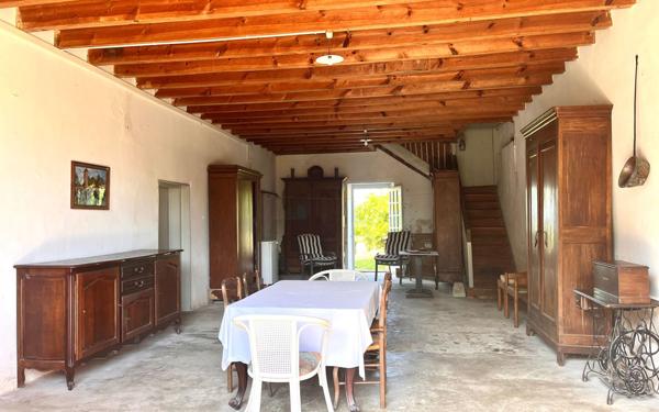 Maison à vendre    5 pièces •  Habas