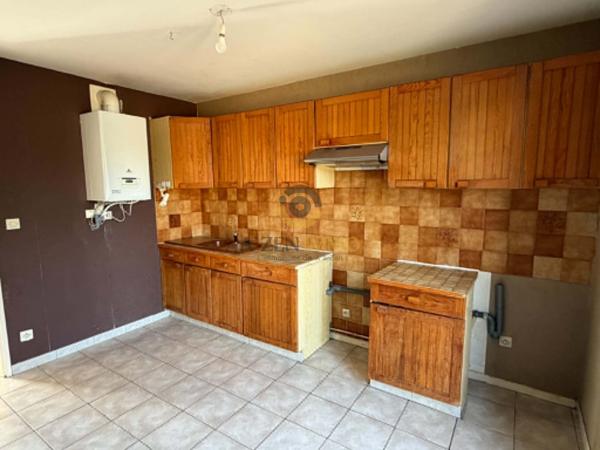 Maison idéalement située, à proximité de toutes les commodités