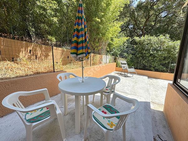 La Seyne-Sur-Mer - Tamaris Appartement de 4 pièces de 79 m² avec Terrasse, Jardin + Garage