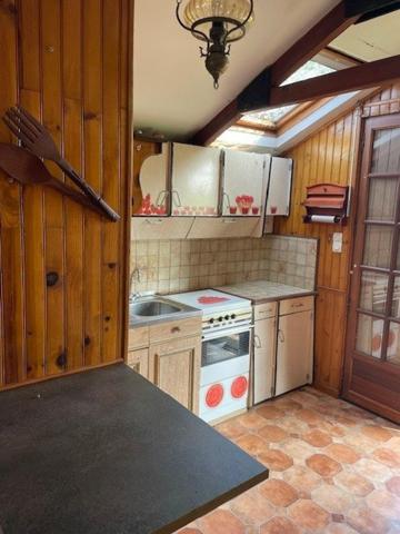 Terrain à NOYEN-SUR-SARTHE, 72430 - 804m²