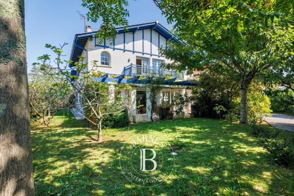 Biarritz, Maison de ville 5 Chambres -  230 m² à vendre