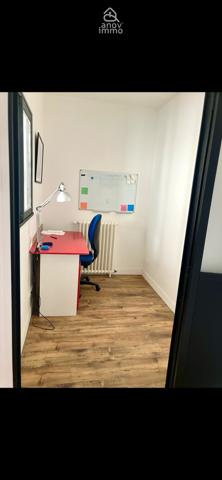 Maison
                                                                                                                                                                                                                                                                                                                        6 pièce(s)                                                                                                                                                                                                          3 chambre(s)                                                                                                                                                                                                          115  m²
