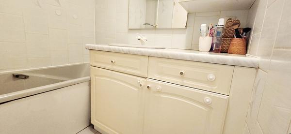 À vendre - Appartement, 3 pièces situé à Franconville (95130)