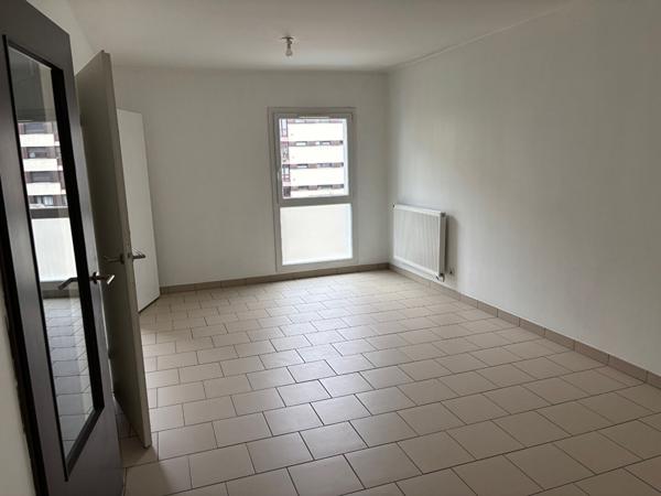 NANCY Appartement 2 pièces et PARKING - 54.76 m2