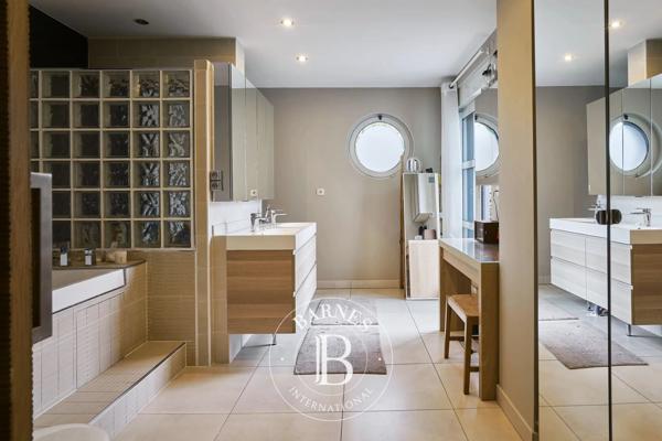 Croix, Maison 5 Chambres -  315 m² à vendre