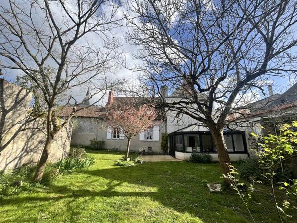 Maison à vendre |  Menars |  14 pièces | 325 m²