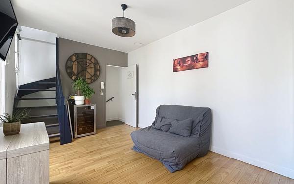 Appartement à louer    3 pièces • 49 m2 Joinville-le-Pont