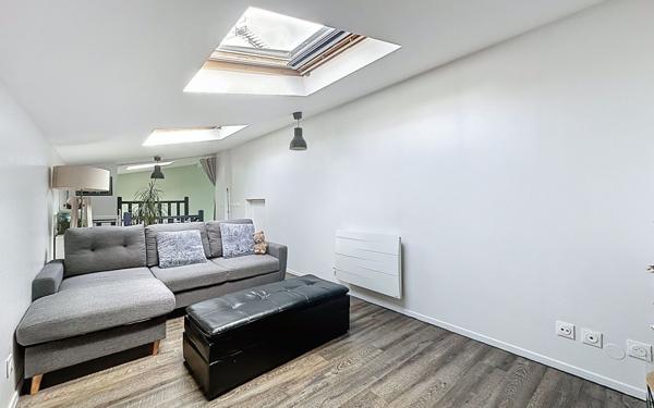 Appartement à louer    3 pièces • 49 m2 Joinville-le-Pont