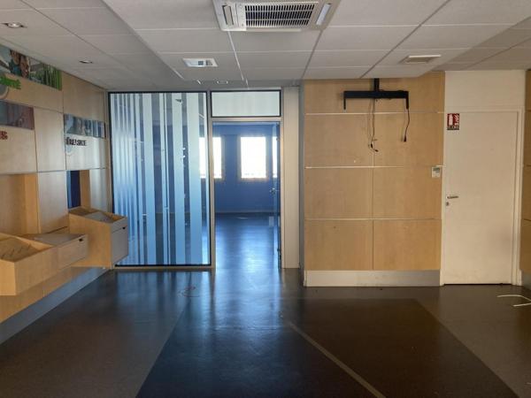 Rue St Cyrice, local commercial