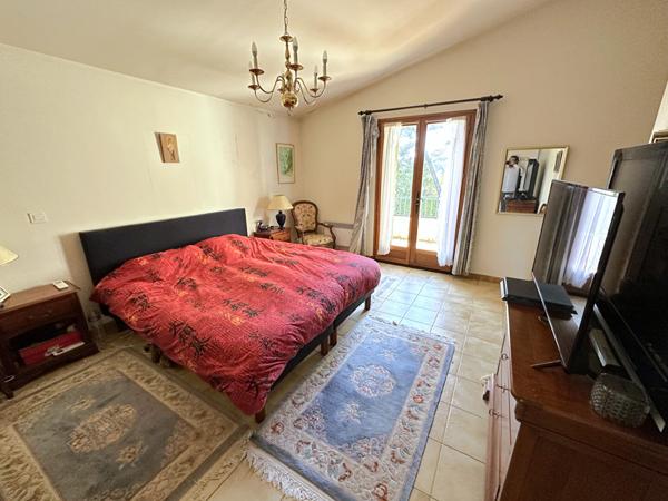 Maison Le Rouret 7 pièce(s) 197 m2