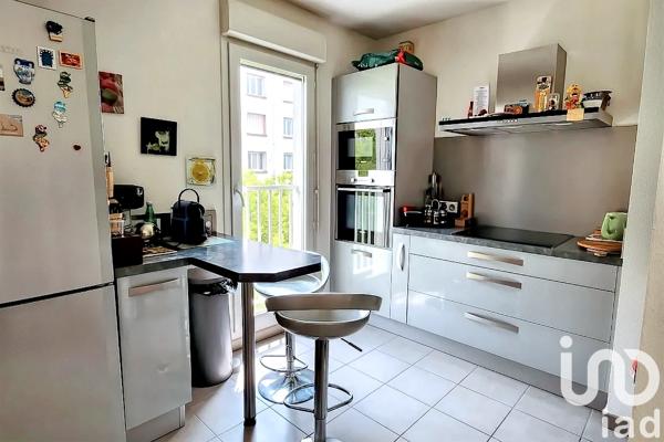 Appartement à vendre 3 pièces 70 m² Vénissieux
