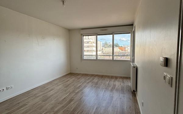 Appartement à louer    2 pièces •  Les Ulis