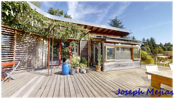 Saint-Étienne-de-Serre (07190) Saint Etienne de Serres, Maison bioclimatique 144 m², 4 chambres, terrain 700 m²