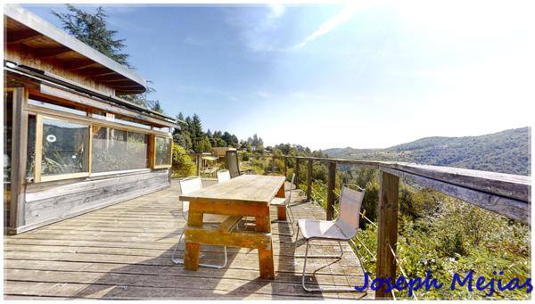 Saint-Étienne-de-Serre (07190) Saint Etienne de Serres, Maison bioclimatique 144 m², 4 chambres, terrain 700 m²