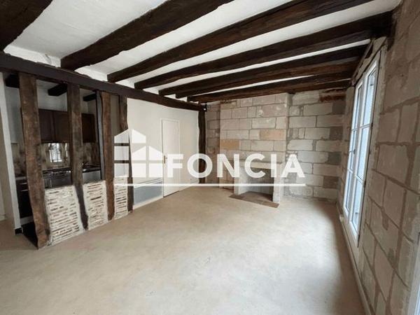 Location Studio 30.5 m² - 63 RUE DU COMMERCE Tours 37000