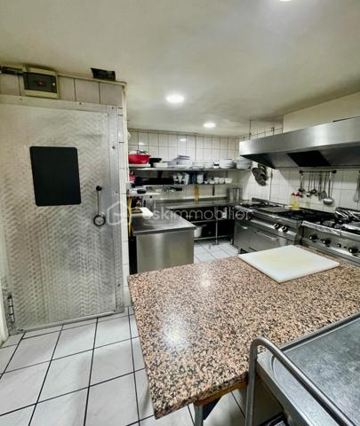 Local d activites de 226 m²