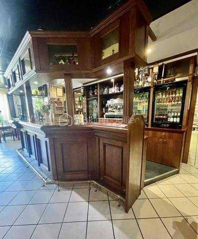 Local d activites de 226 m²