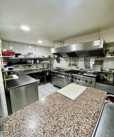 Local d activites de 226 m²