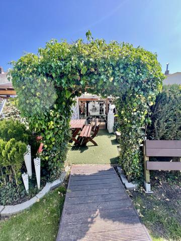 Local d activites de 226 m²