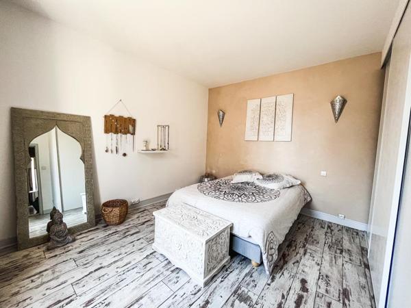 Lunel-Viel (34400) Maison de village sans extérieur - Lunel-Viel - 34400