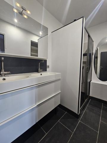 Lunel-Viel (34400) Maison de village sans extérieur - Lunel-Viel - 34400