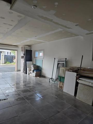 Maison 5 chambres et un bureau centre bourg