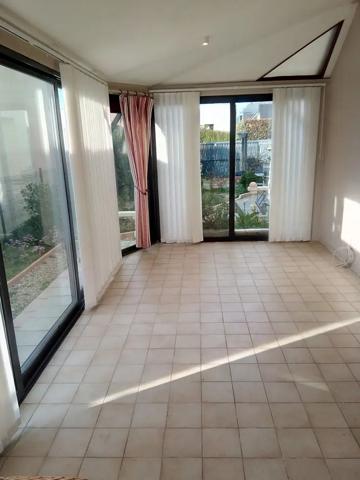Maison 5 chambres et un bureau centre bourg
