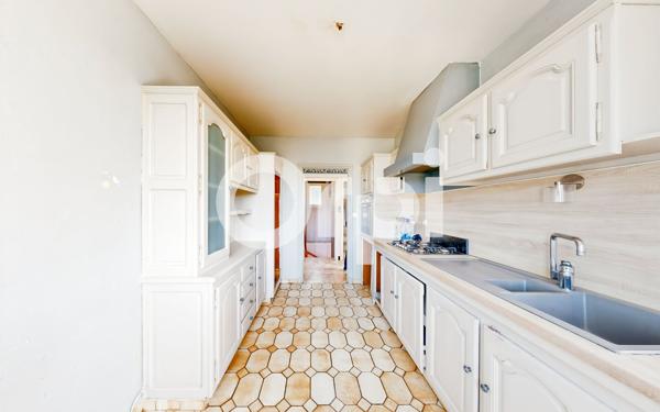 Maison à vendre    4 pièces •  Ruoms