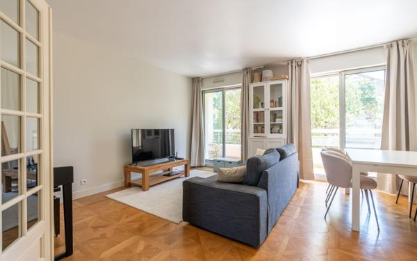 Appartement à vendre    3 pièces • 81,12 m2 Maisons-Alfort
