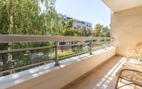 Appartement à vendre    3 pièces • 81,12 m2 Maisons-Alfort