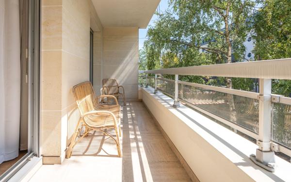 Appartement à vendre    3 pièces • 81,12 m2 Maisons-Alfort