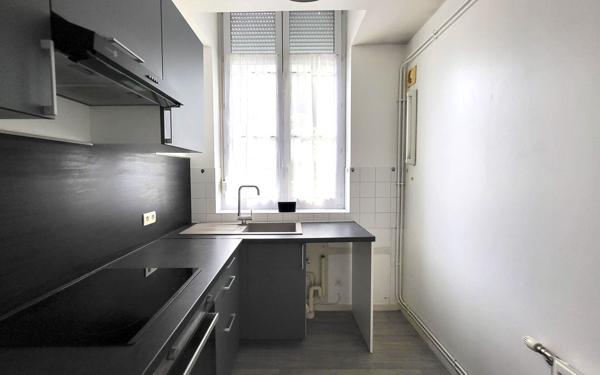 Appartement à vendre    3 pièces • 61 m2 Compiègne