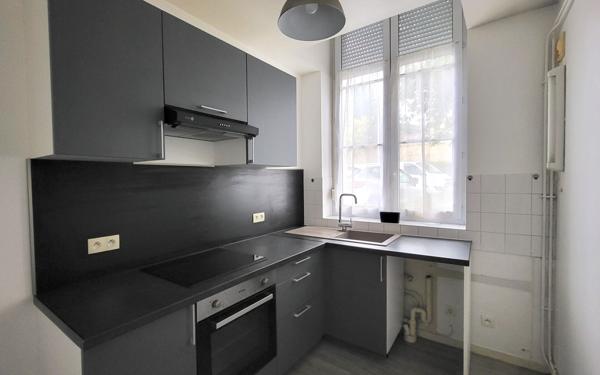 Appartement à vendre    3 pièces • 61 m2 Compiègne