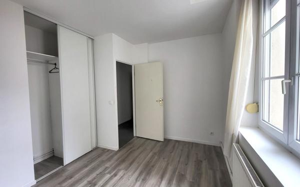 Appartement à vendre    3 pièces • 61 m2 Compiègne