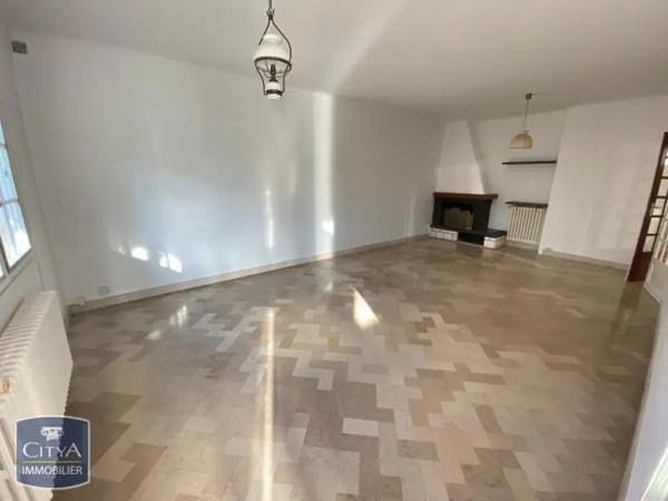 Maison à louer 4 pièces 90m² Saint-Gervais-la-Forêt (41350)