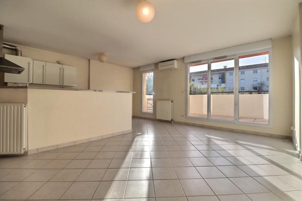 Chateau gombert (13013) Duplex T3 avec terrasse, garage et place de parking !