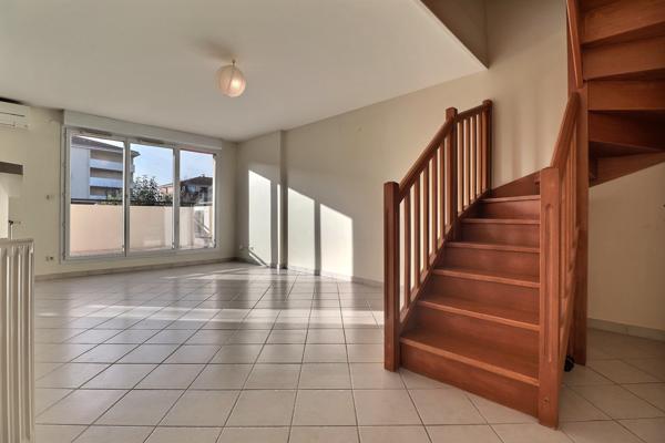 Chateau gombert (13013) Duplex T3 avec terrasse, garage et place de parking !