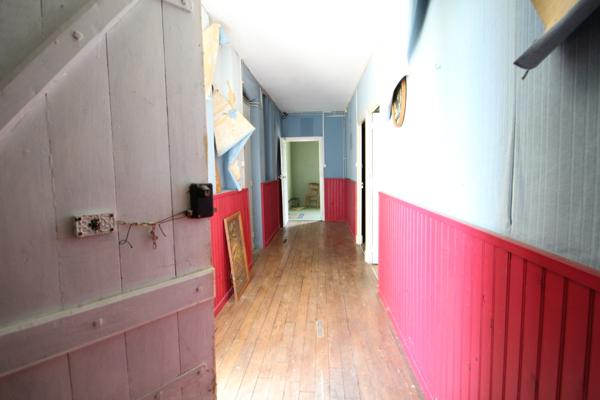 Maltat (71140) Ancien Hôtel Restaurant à la vente