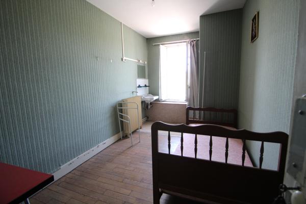 Maltat (71140) Ancien Hôtel Restaurant à la vente