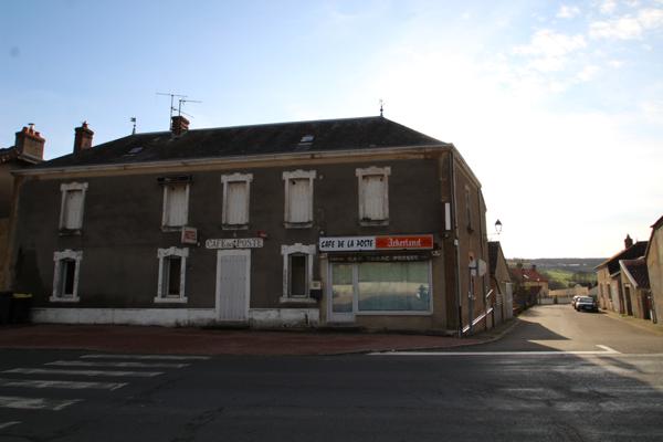 Maltat (71140) Ancien Hôtel Restaurant à la vente