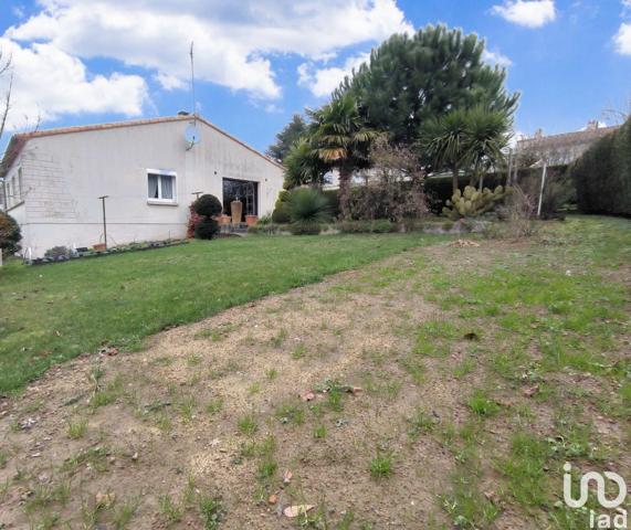 Maison 5 pièces de 102 m² à Montournais (85700)