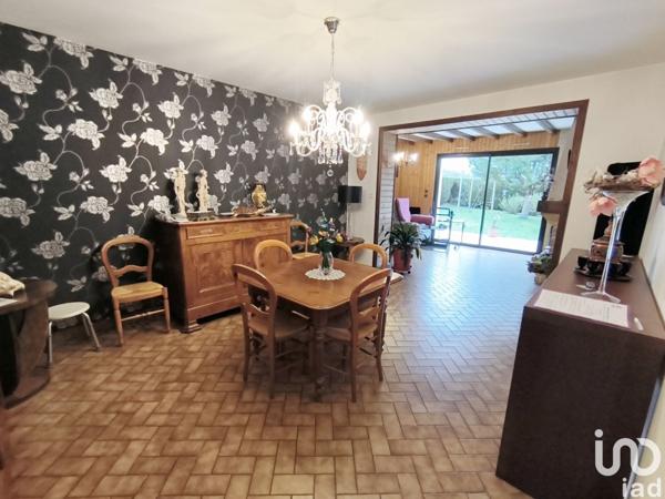 Maison 5 pièces de 102 m² à Montournais (85700)