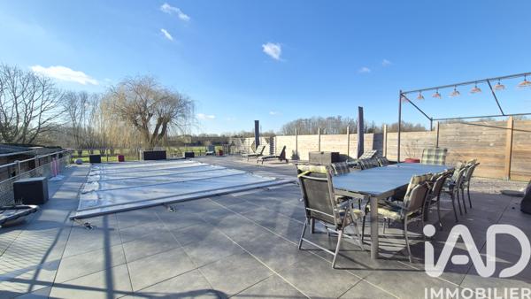 Maison à vendre 9 pièces 187 m² Saint-Amand-les-Eaux