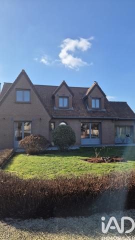 Maison à vendre 9 pièces 187 m² Saint-Amand-les-Eaux