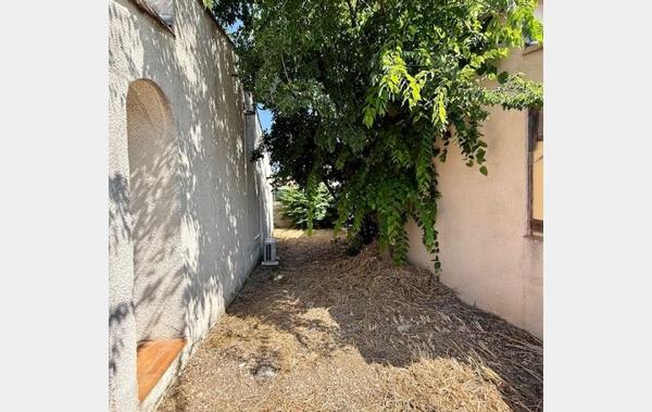 Vente Villa De plain pieds rénové(e) Lunel   