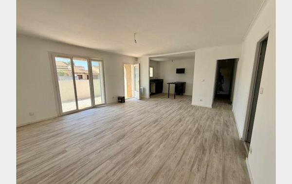 Vente Villa De plain pieds rénové(e) Lunel   
