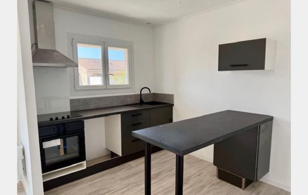 Vente Villa De plain pieds rénové(e) Lunel   