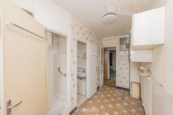 Appartement traversant de 3 pièces / 60.26 m² - SAINT MANDE (94) proche Bois de Vincennes - Fort potentiel - A rénover